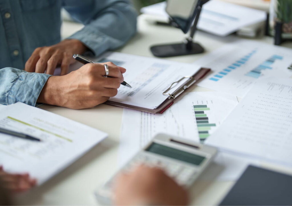 commercial real estate accountant